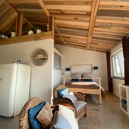 Holiday home Le 52, A Country Bubble Pepinster